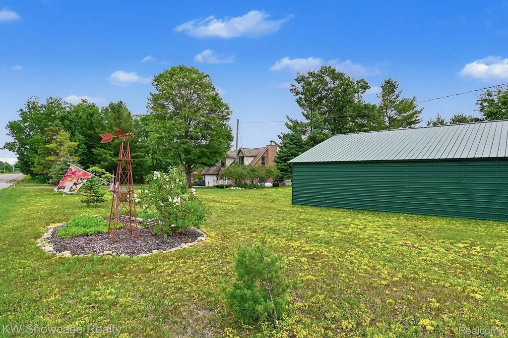 11702 North Old 27 N Old 27 Maple Forest Township MI 49733