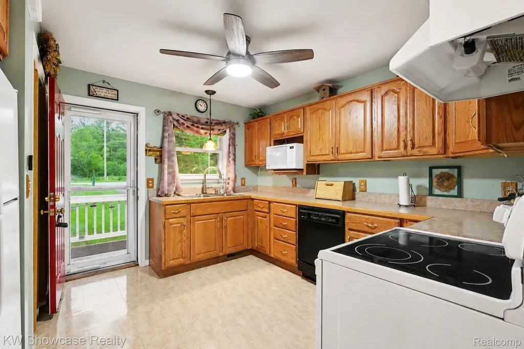 11702 North Old 27 N Old 27 Maple Forest Township MI 49733