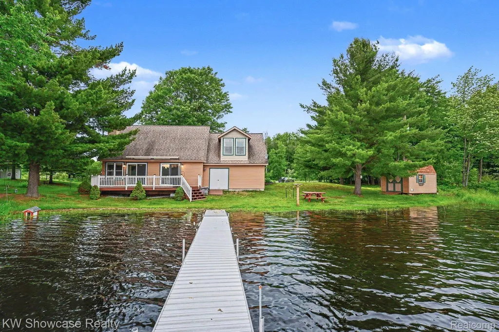 11702 North Old 27 N Old 27 Maple Forest Township MI 49733
