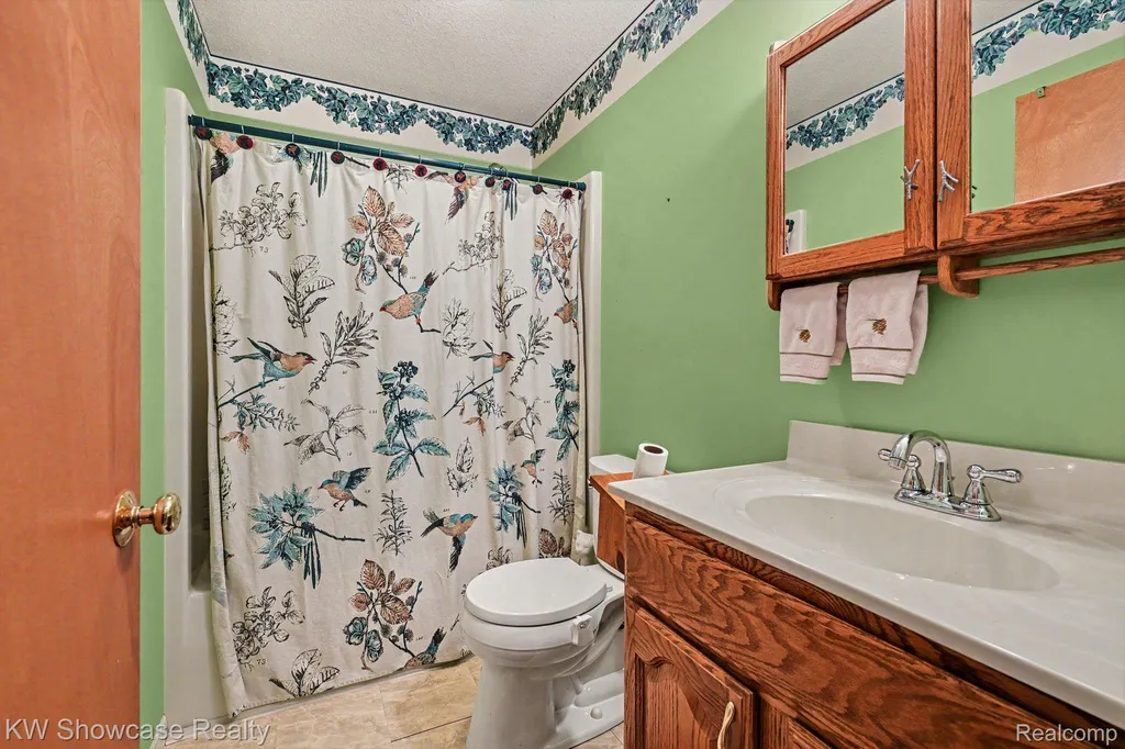 11702 North Old 27 N Old 27 Maple Forest Township MI 49733
