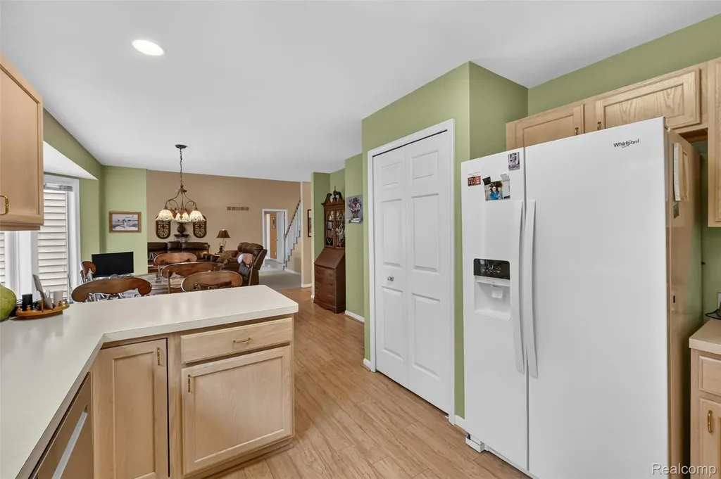 2366 Elkridge Circle Highland Charter Township MI 48356