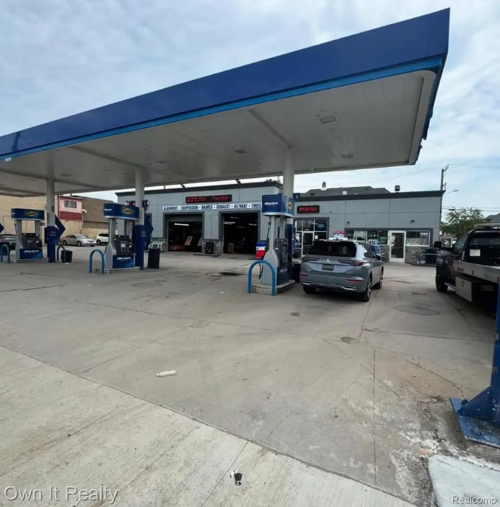 8926 Joseph Campau Street Hamtramck City MI 48212