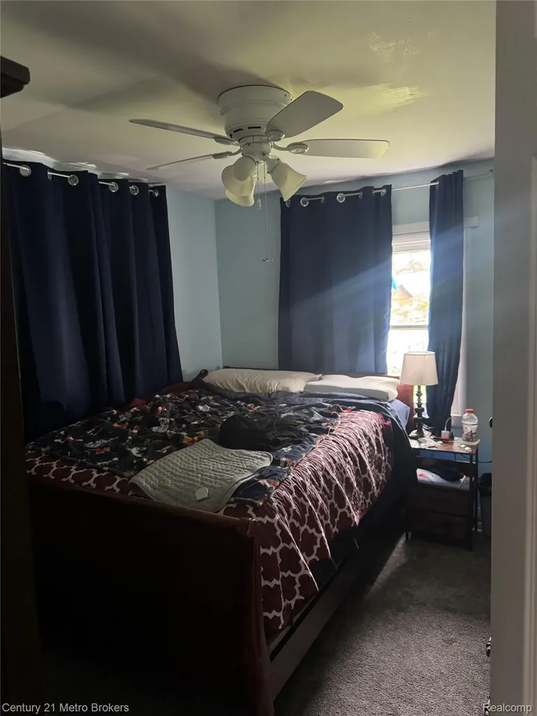 1124 W Parkwood Avenue Flint Charter Township MI 48507