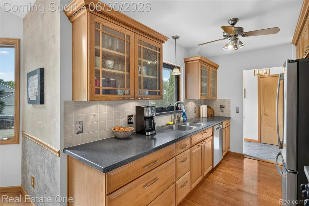 30691 Rainbow Drive Lyon Charter Township MI 48165
