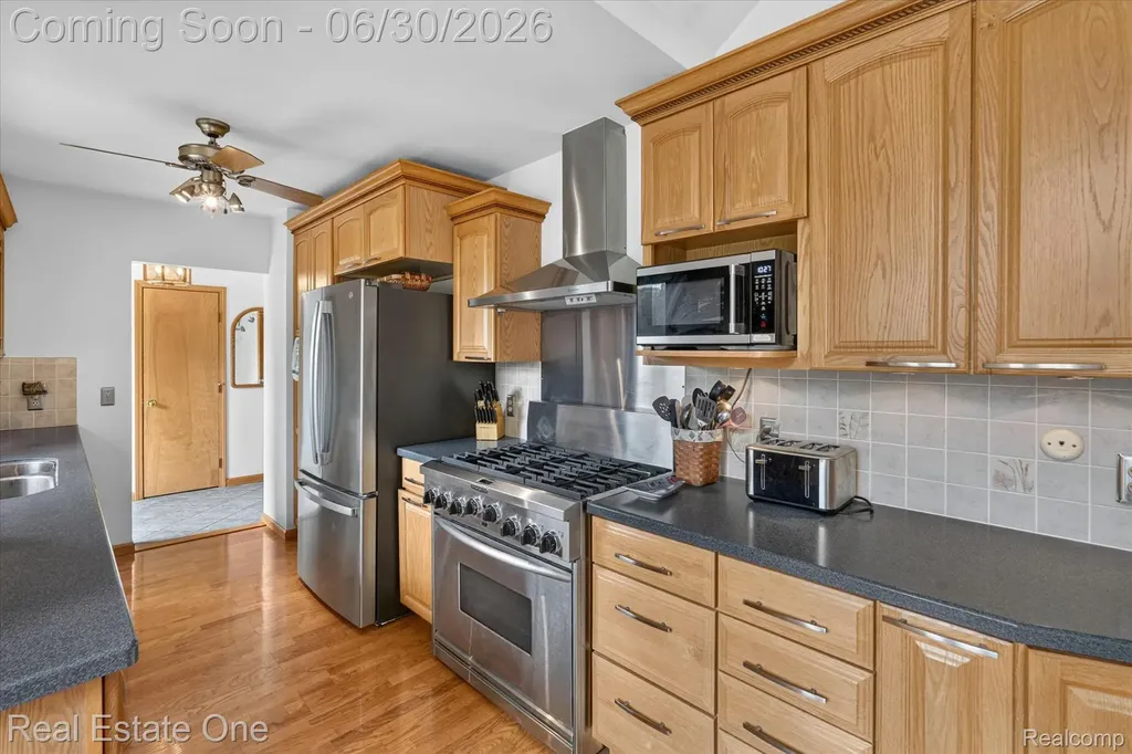 30691 Rainbow Drive Lyon Charter Township MI 48165