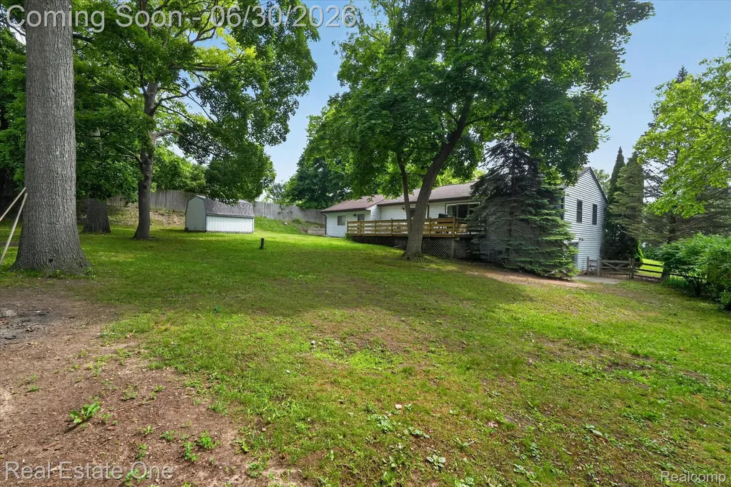 30691 Rainbow Drive Lyon Charter Township MI 48165