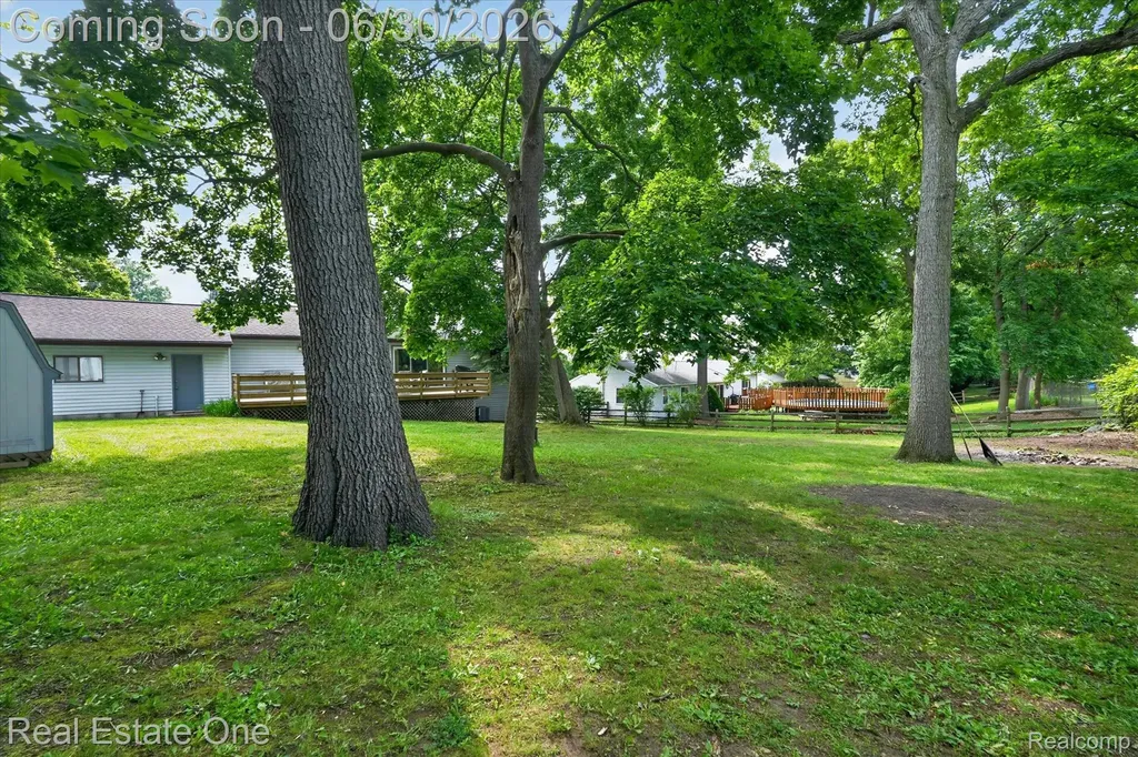 30691 Rainbow Drive Lyon Charter Township MI 48165