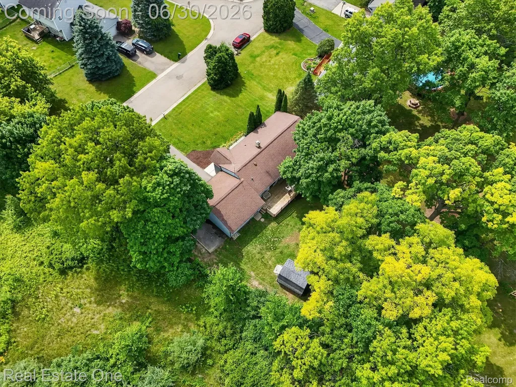 30691 Rainbow Drive Lyon Charter Township MI 48165