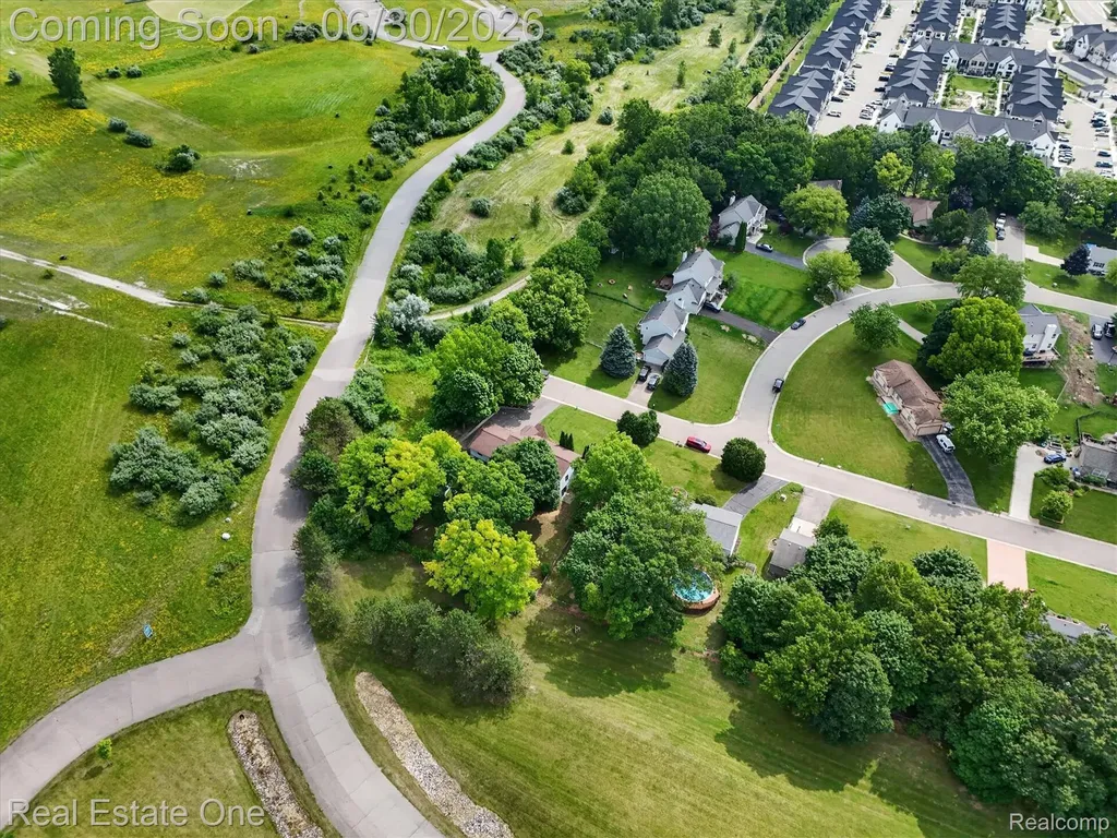 30691 Rainbow Drive Lyon Charter Township MI 48165