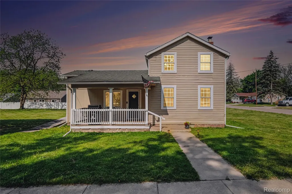 306 S Mill Street Pinckney Village MI 48169