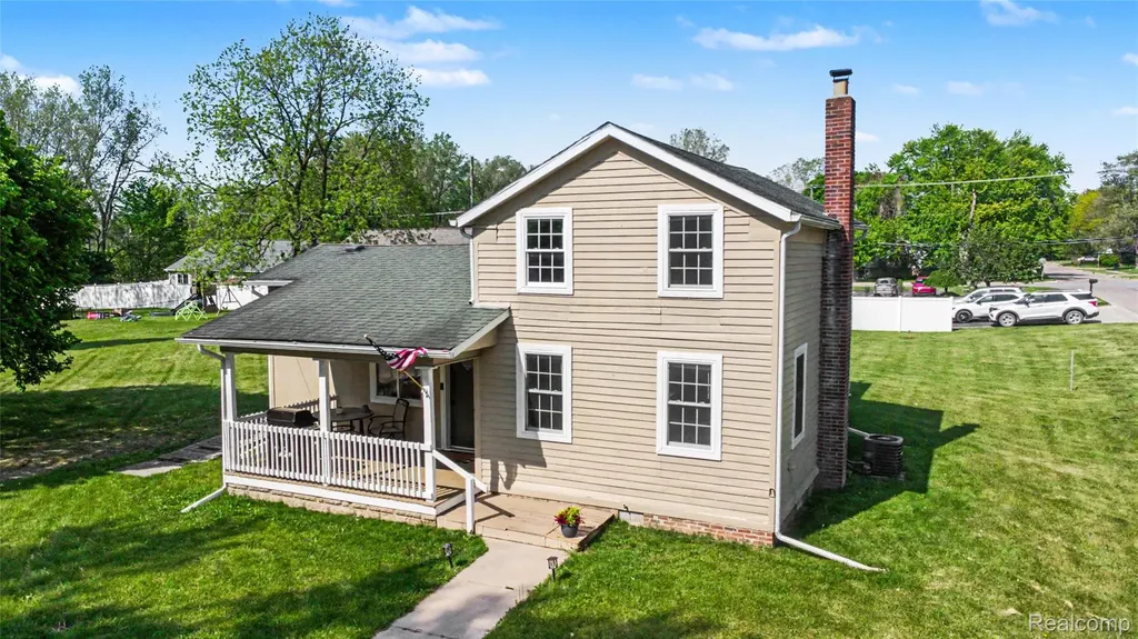 306 S Mill Street Pinckney Village MI 48169