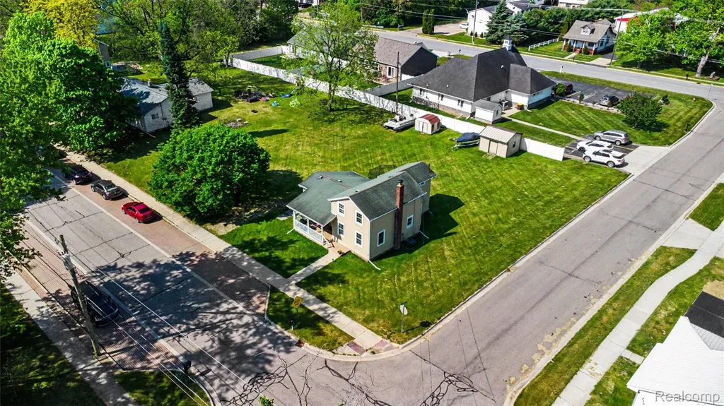 306 S Mill Street Pinckney Village MI 48169