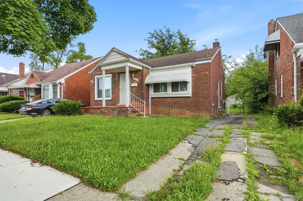 18937 Algonac Street Detroit City MI 48234