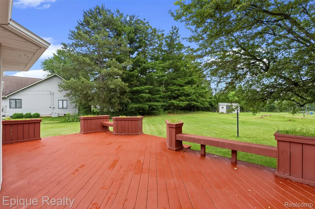 1409 Meadow Green Lane Linden City MI 48451