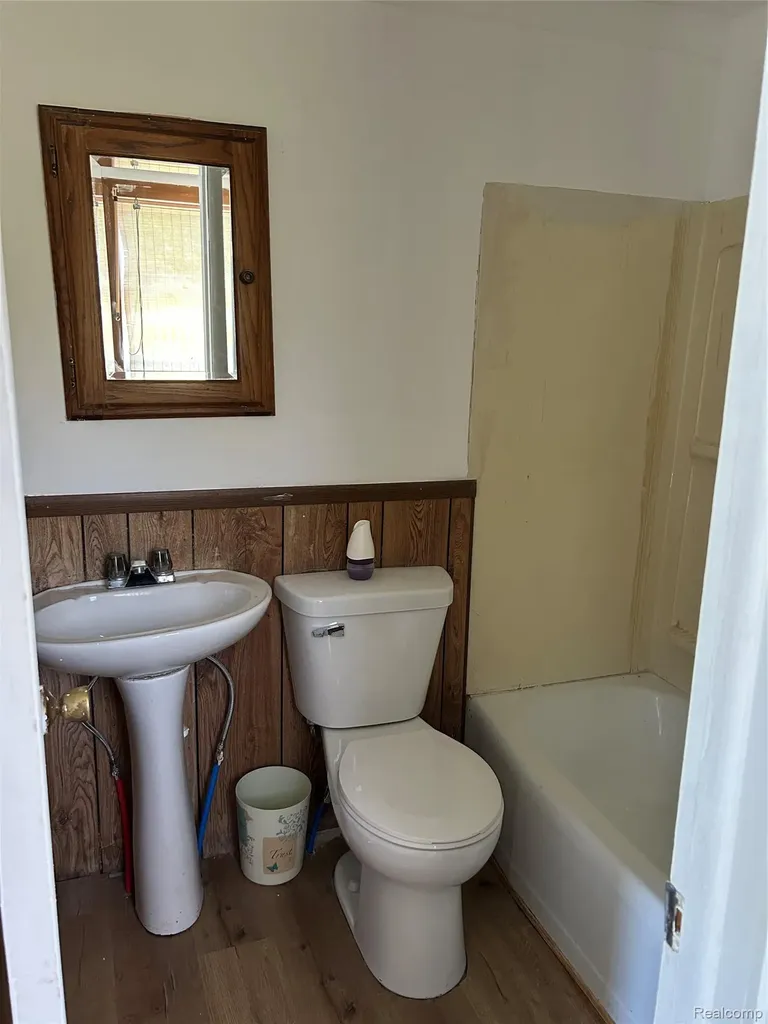 3850 Densmore Road Juniata Township MI 48723