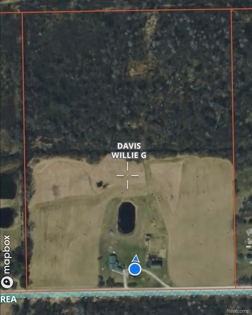 3850 Densmore Road Juniata Township MI 48723