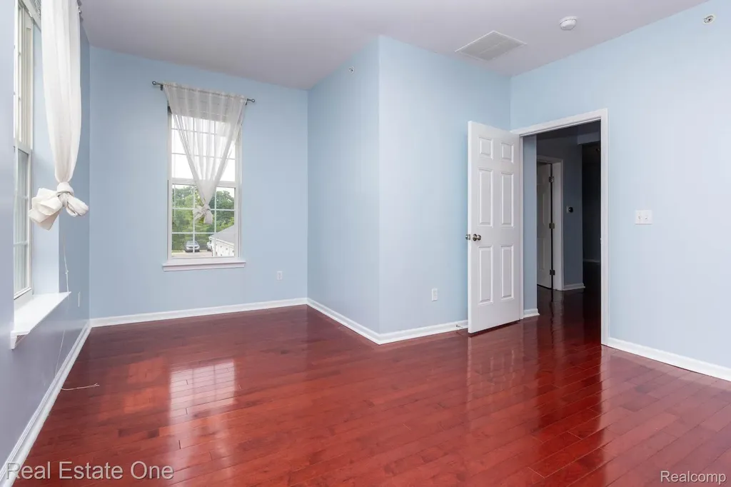 934 W Summerfield Glen Circle Scio Township MI 48103