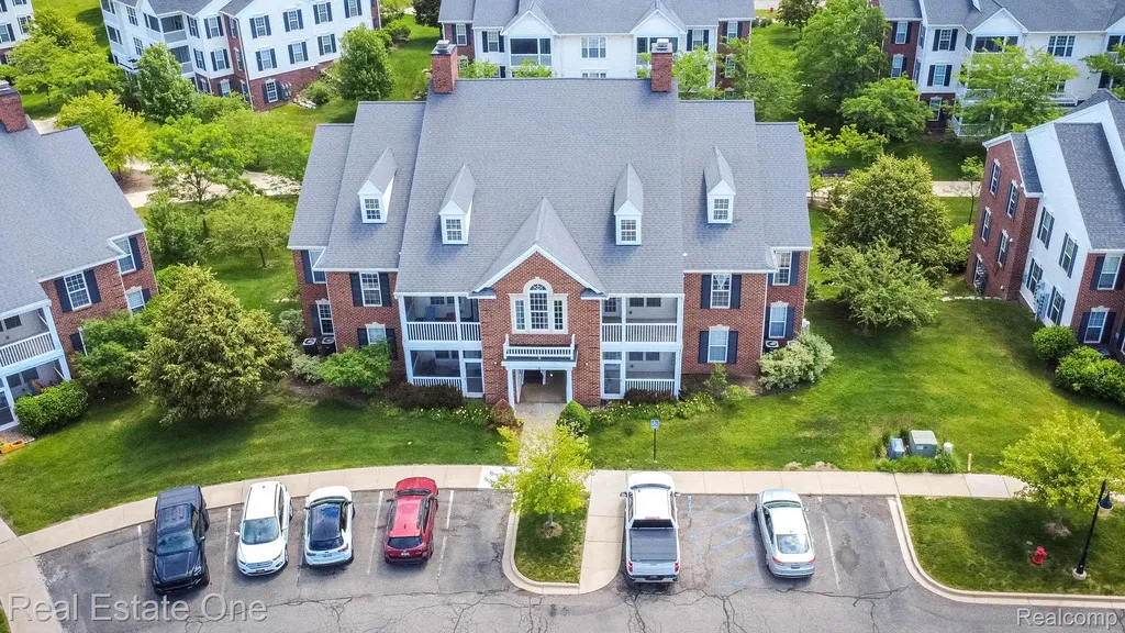 934 W Summerfield Glen Circle Scio Township MI 48103
