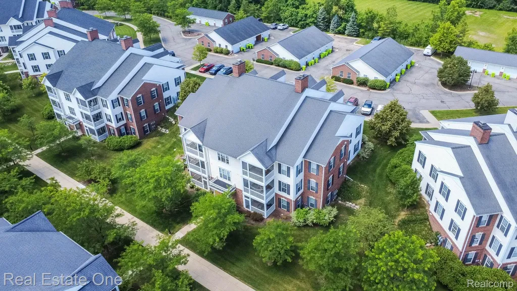 934 W Summerfield Glen Circle Scio Township MI 48103