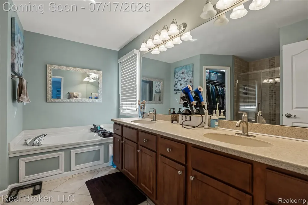 45192 Thornhill Road Canton Charter Township MI 48188