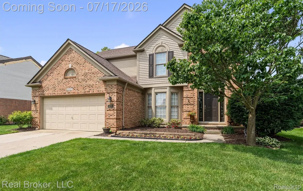 45192 Thornhill Road Canton Charter Township MI 48188