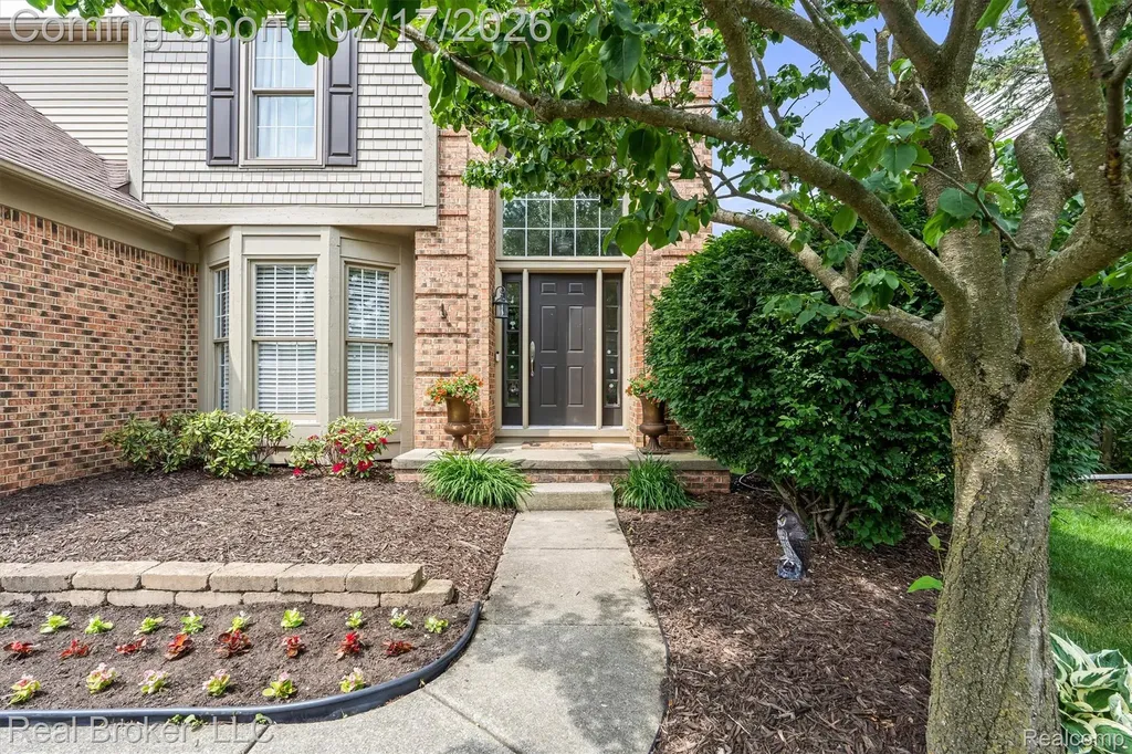 45192 Thornhill Road Canton Charter Township MI 48188