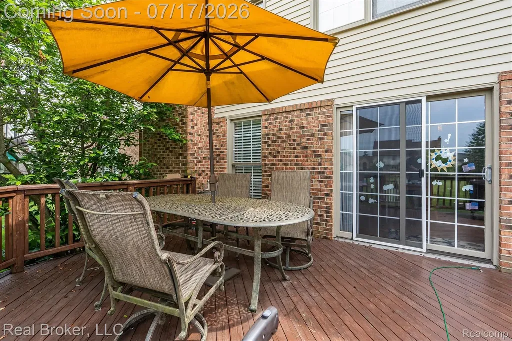 45192 Thornhill Road Canton Charter Township MI 48188