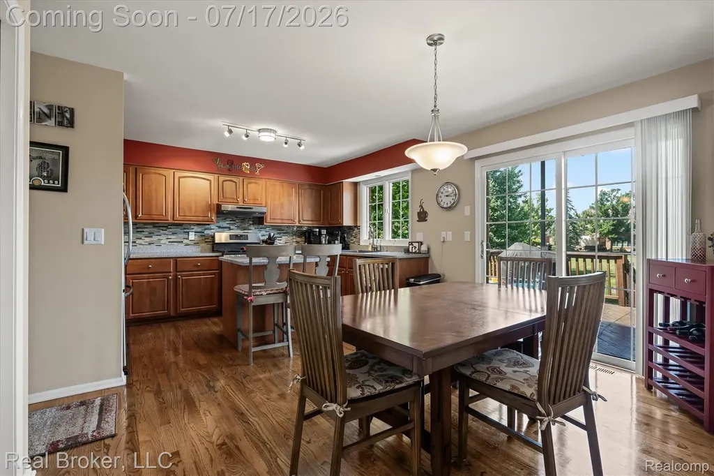 45192 Thornhill Road Canton Charter Township MI 48188