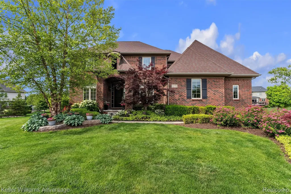 22779 Bedford Court Lyon Charter Township MI 48167