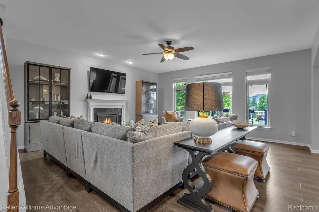22779 Bedford Court Lyon Charter Township MI 48167