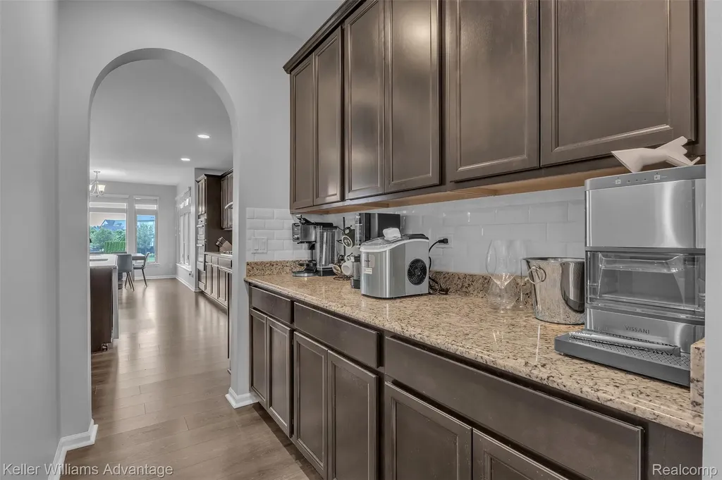 22779 Bedford Court Lyon Charter Township MI 48167