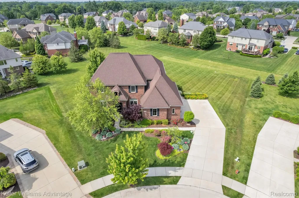 22779 Bedford Court Lyon Charter Township MI 48167