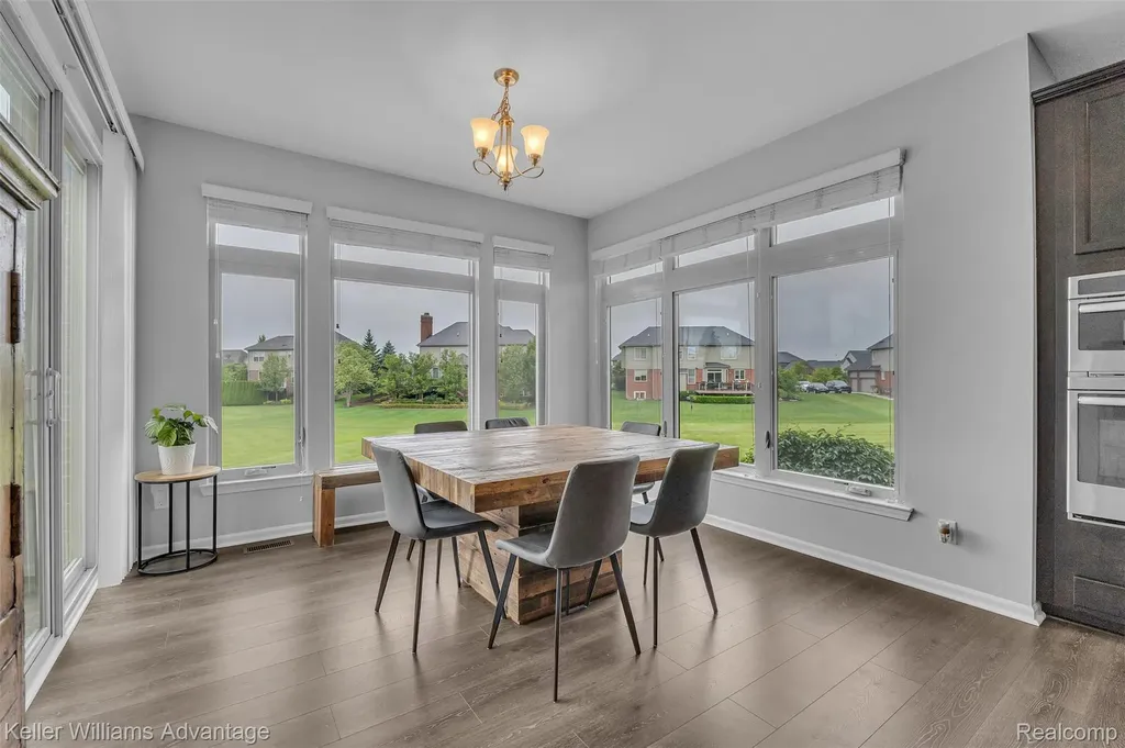 22779 Bedford Court Lyon Charter Township MI 48167