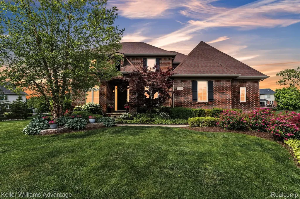 22779 Bedford Court Lyon Charter Township MI 48167