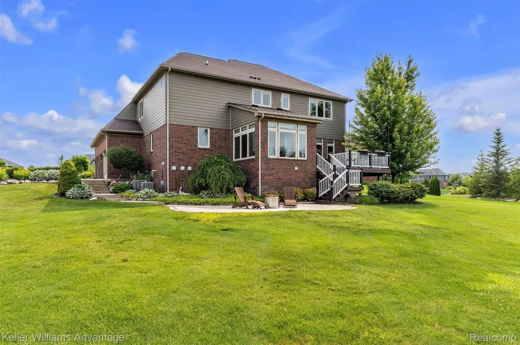 22779 Bedford Court Lyon Charter Township MI 48167