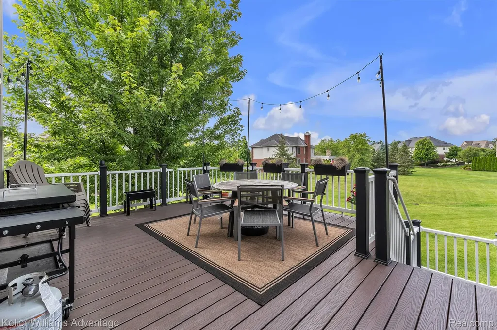 22779 Bedford Court Lyon Charter Township MI 48167