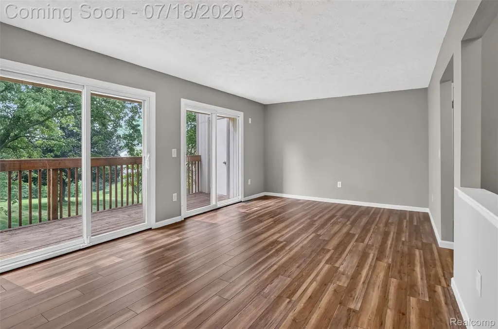 1509 Charter Oak Drive Rochester Hills City MI 48309