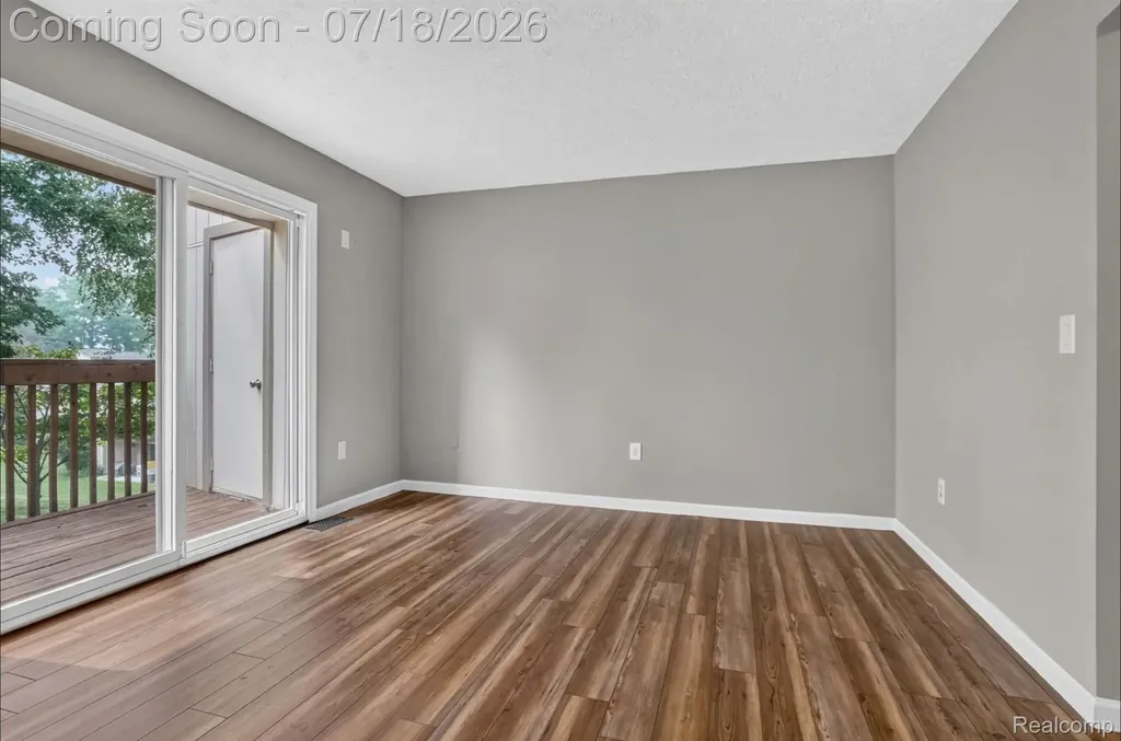1509 Charter Oak Drive Rochester Hills City MI 48309