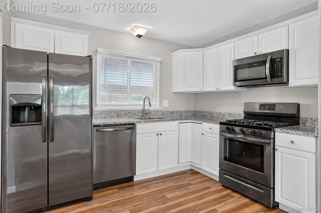 1509 Charter Oak Drive Rochester Hills City MI 48309