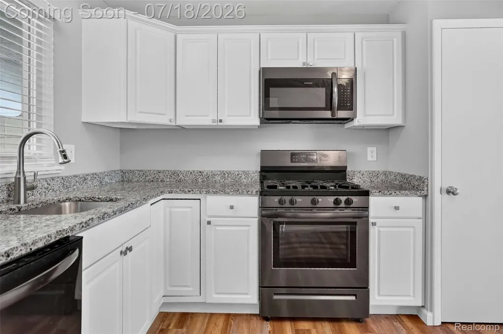 1509 Charter Oak Drive Rochester Hills City MI 48309