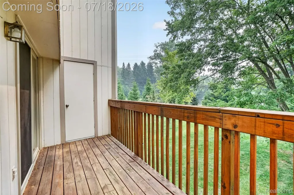 1509 Charter Oak Drive Rochester Hills City MI 48309