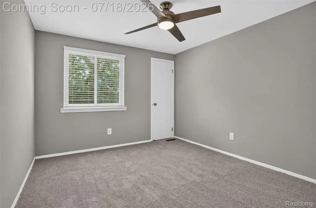 1509 Charter Oak Drive Rochester Hills City MI 48309