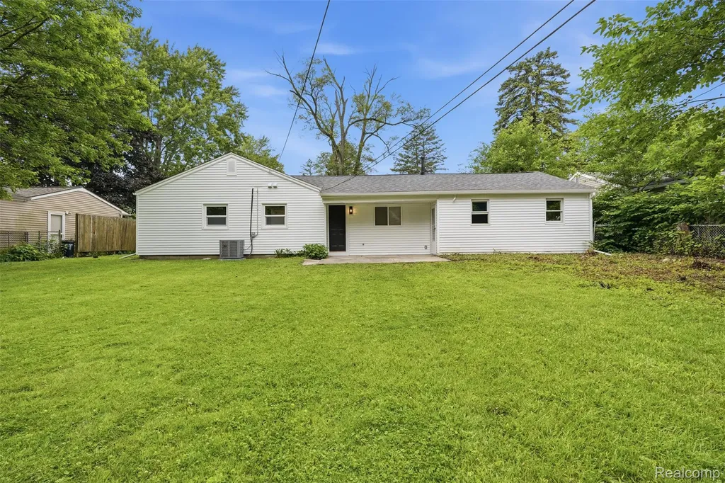 37176 Garvin Street Clinton Charter Township MI 48036