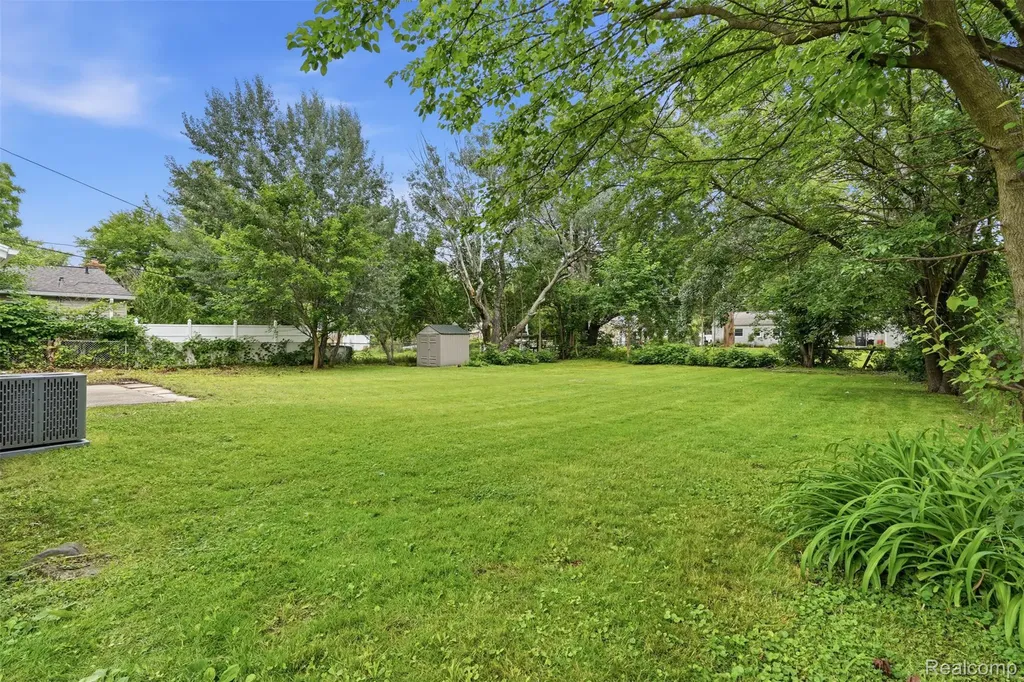 37176 Garvin Street Clinton Charter Township MI 48036