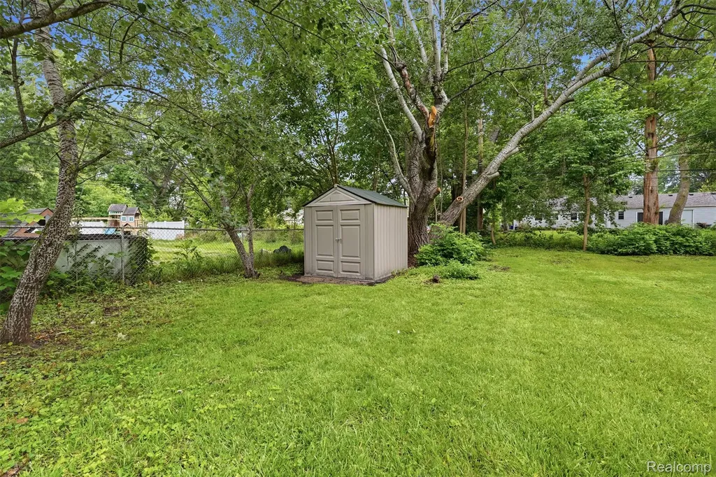 37176 Garvin Street Clinton Charter Township MI 48036