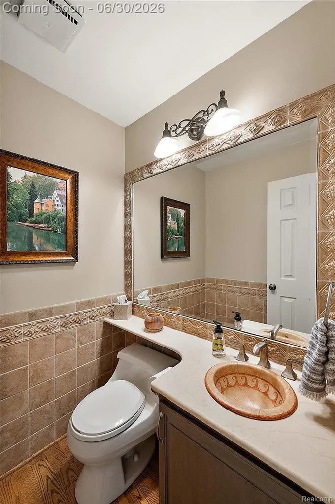 20157 Whitby Court Livonia City MI 48152