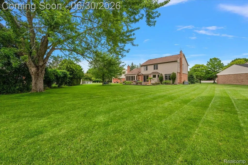 20157 Whitby Court Livonia City MI 48152