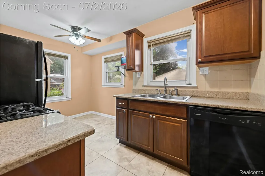 24719 Princeton Street Dearborn City MI 48124