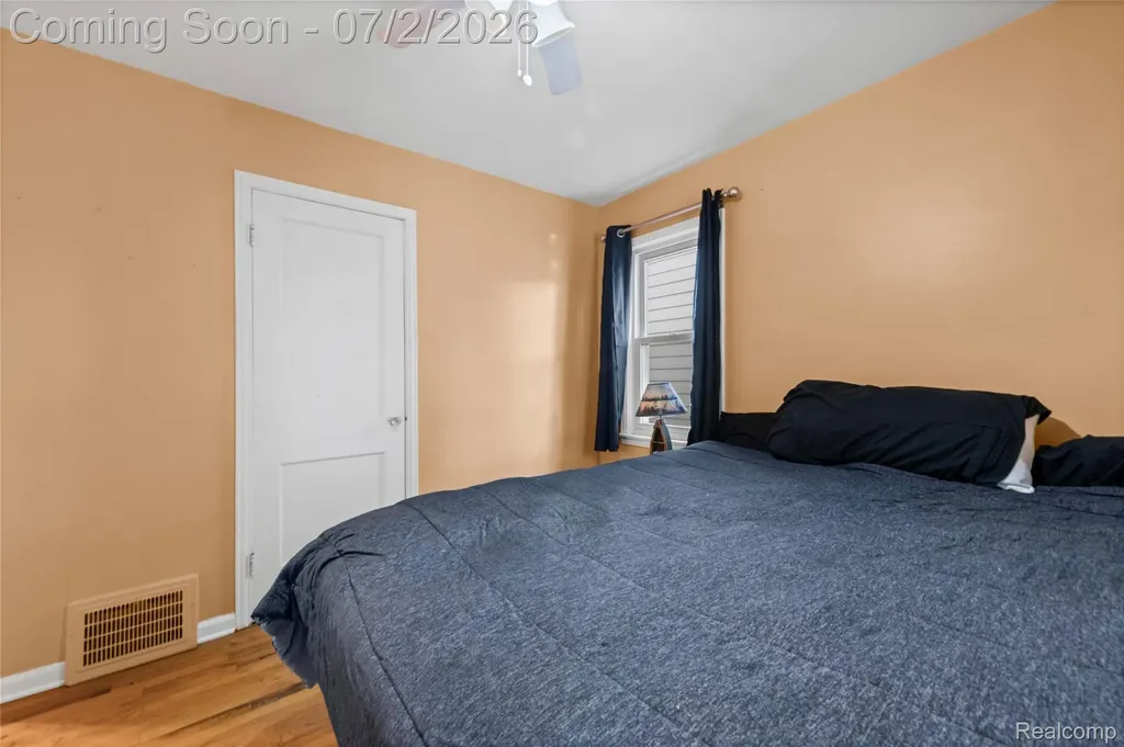 24719 Princeton Street Dearborn City MI 48124