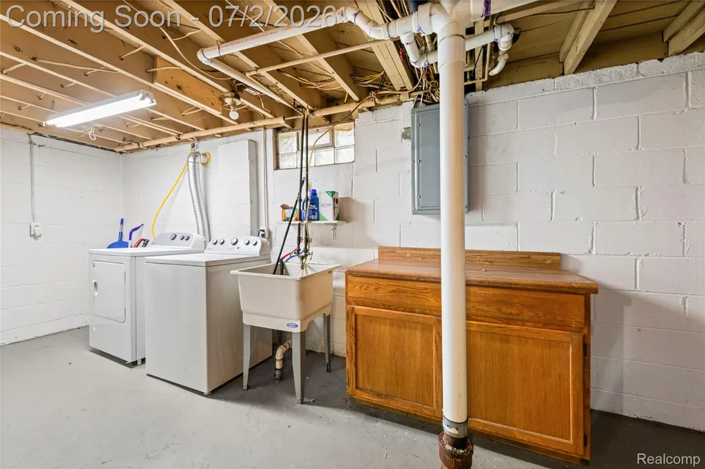 24719 Princeton Street Dearborn City MI 48124